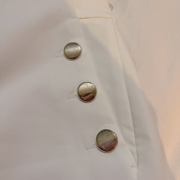 Zara High Rise White Bermuda Shorts in size XS - Picture 7 of 7